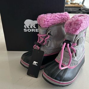 Sorel Children’s Yoot Pac Nylon Boots-NWT!!!